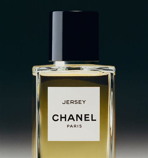 chanel paris exclusive|Chanel jersey les exclusifs.